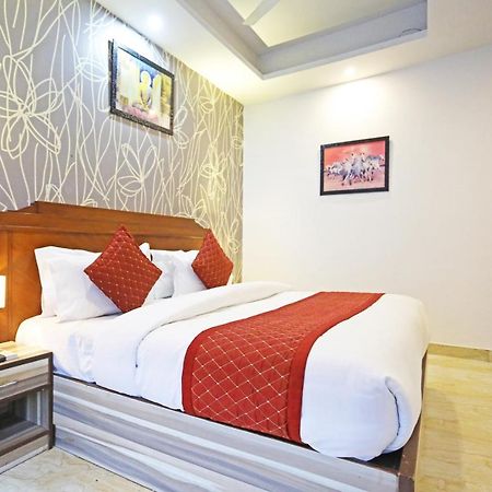 Hotel The Best Near Delhi Airport New Delhi Buitenkant foto