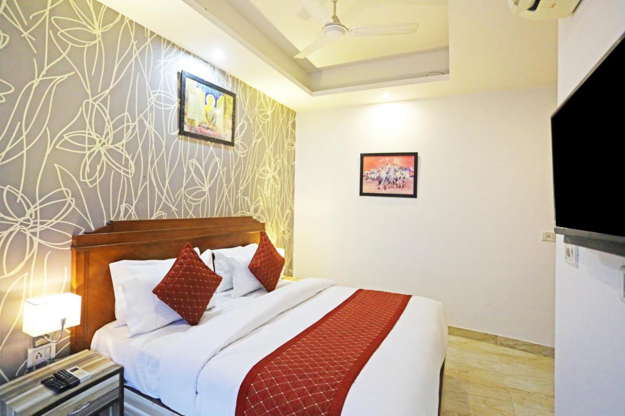Hotel The Best Near Delhi Airport New Delhi Buitenkant foto