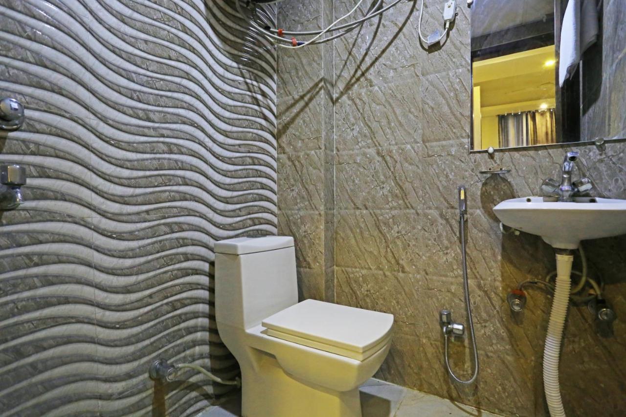 Hotel The Best Near Delhi Airport New Delhi Buitenkant foto