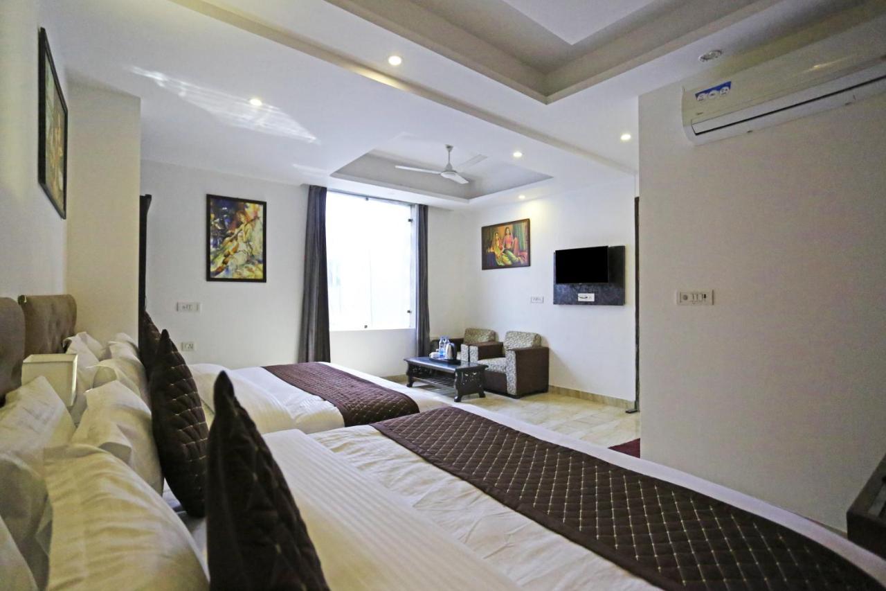 Hotel The Best Near Delhi Airport New Delhi Buitenkant foto