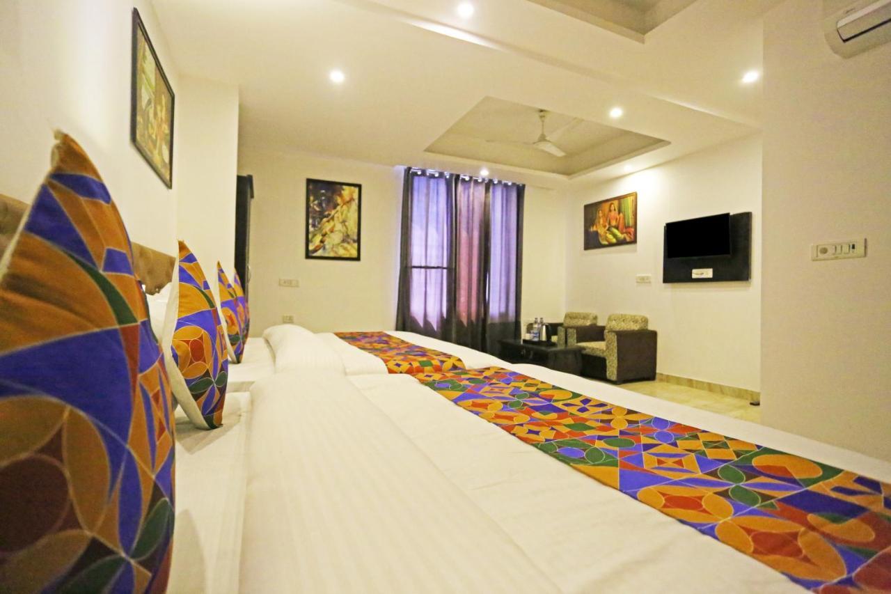 Hotel The Best Near Delhi Airport New Delhi Buitenkant foto